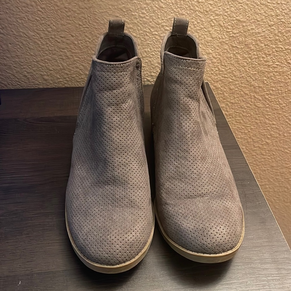 8.5 brown booties